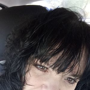 Meet your Posher, Katrina